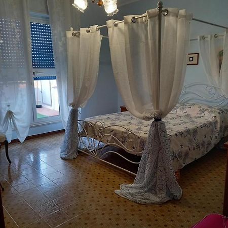 Casa Blu Oltremare Villa SantʼAntìoco Екстериор снимка
