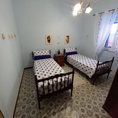 Casa Blu Oltremare Villa SantʼAntìoco Екстериор снимка