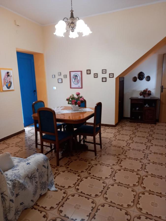 Casa Blu Oltremare Villa SantʼAntìoco Екстериор снимка